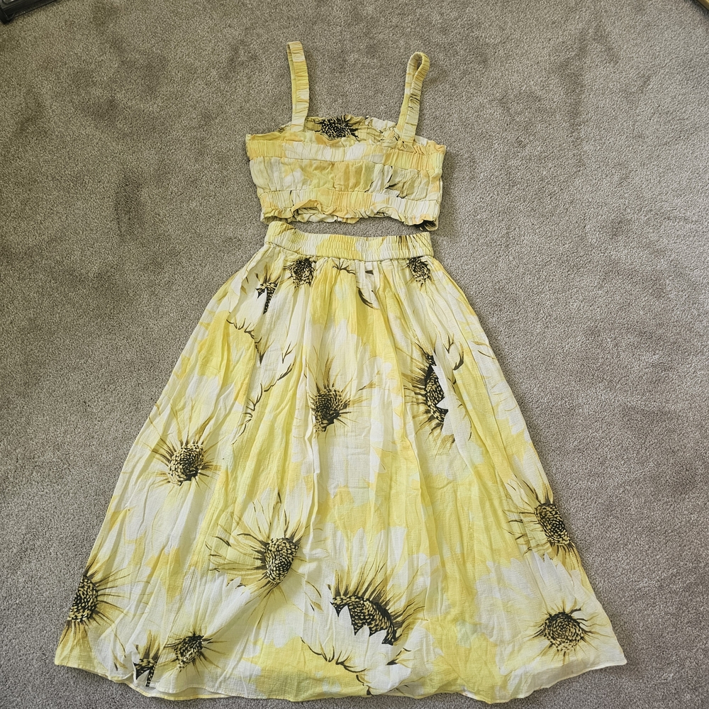 H&M Yellow Floral Set Top & Skirt - Picture 8 of 11
